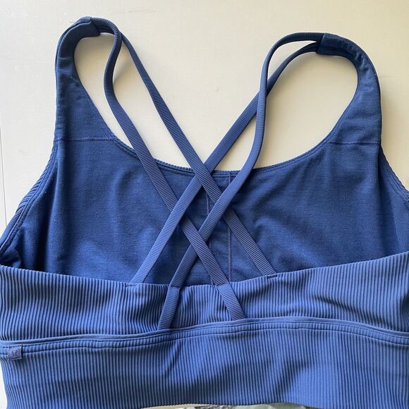 Lululemon Size 12 Blue Energy Bra Long Line Ribbed Medium Support B-D Cup - Picture 3 of 6